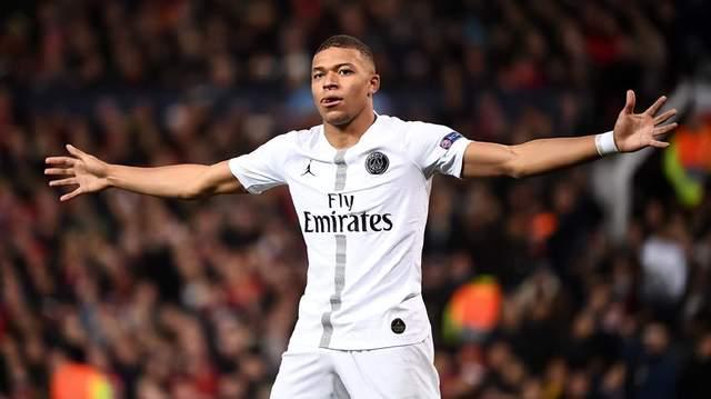 两球一助，梅西当选迈阿密国际vs纳什维尔的全场最佳球员（梅西两射一传，荣膺迈阿密国际对纳什维尔全场最佳球员）