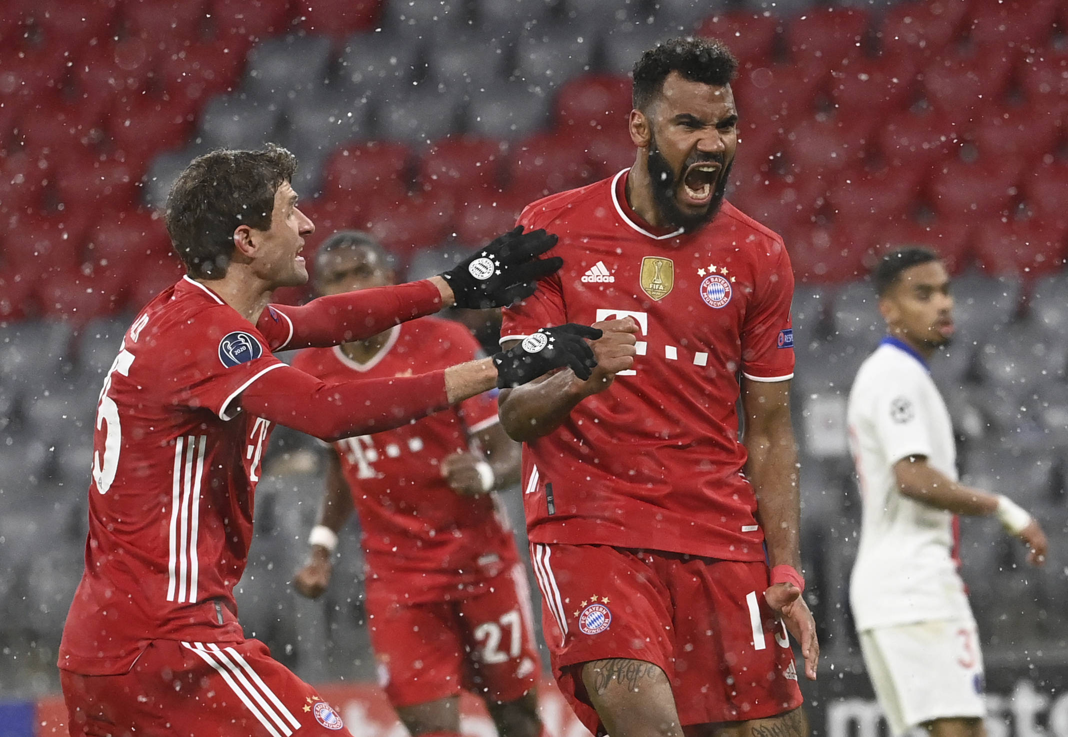 米兰欲用恩昆库换莱万遭巴萨否认（巴萨否认米兰以恩昆库交换莱万的传闻）