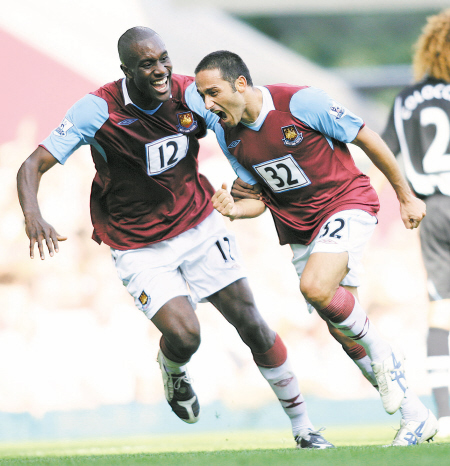 每体：7500名巴萨球迷未能顺利入场观赛，副主席福特出面道歉（巴萨7500名球迷入场受阻，副主席福特公开致歉）