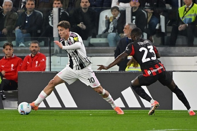 地上足球：皇马哈拉哨仍不敌利物浦！西甲水平已被英超完爆！（地面流难救主：皇马“哈拉哨”仍负利物浦，英超已全面压制西甲）