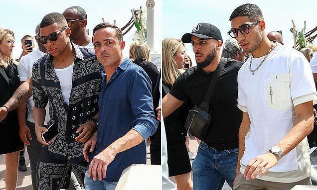 懂球帝12周年120大瞬间小组赛结果：梅西6次上榜，C罗4次武磊3次（懂球帝12周年120大瞬间小组赛榜单出炉：梅西6次入选，C罗4次，武磊3次）