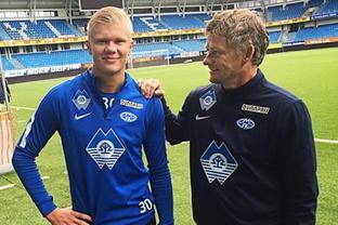 广州男篮官宣：租借管子煜到加拿大BSL联赛卫冕冠军 出任首发留洋（广州男篮宣布：管子煜租借加盟加拿大BSL卫冕冠军 将以首发开启留洋）