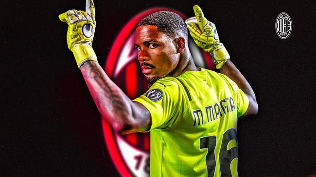 真要走了？孙兴慜在赛后领奖前多次拒绝佩戴队长袖标（离队信号？孙兴慜赛后颁奖前屡次拒绝戴队长袖标）