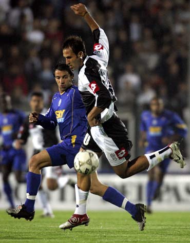 德甲最快10次帽子戏法排名：凯恩76场居首，盖德-穆勒161场（德甲达成10次帽子戏法最快榜：凯恩76场登顶，盖德-穆勒161场）