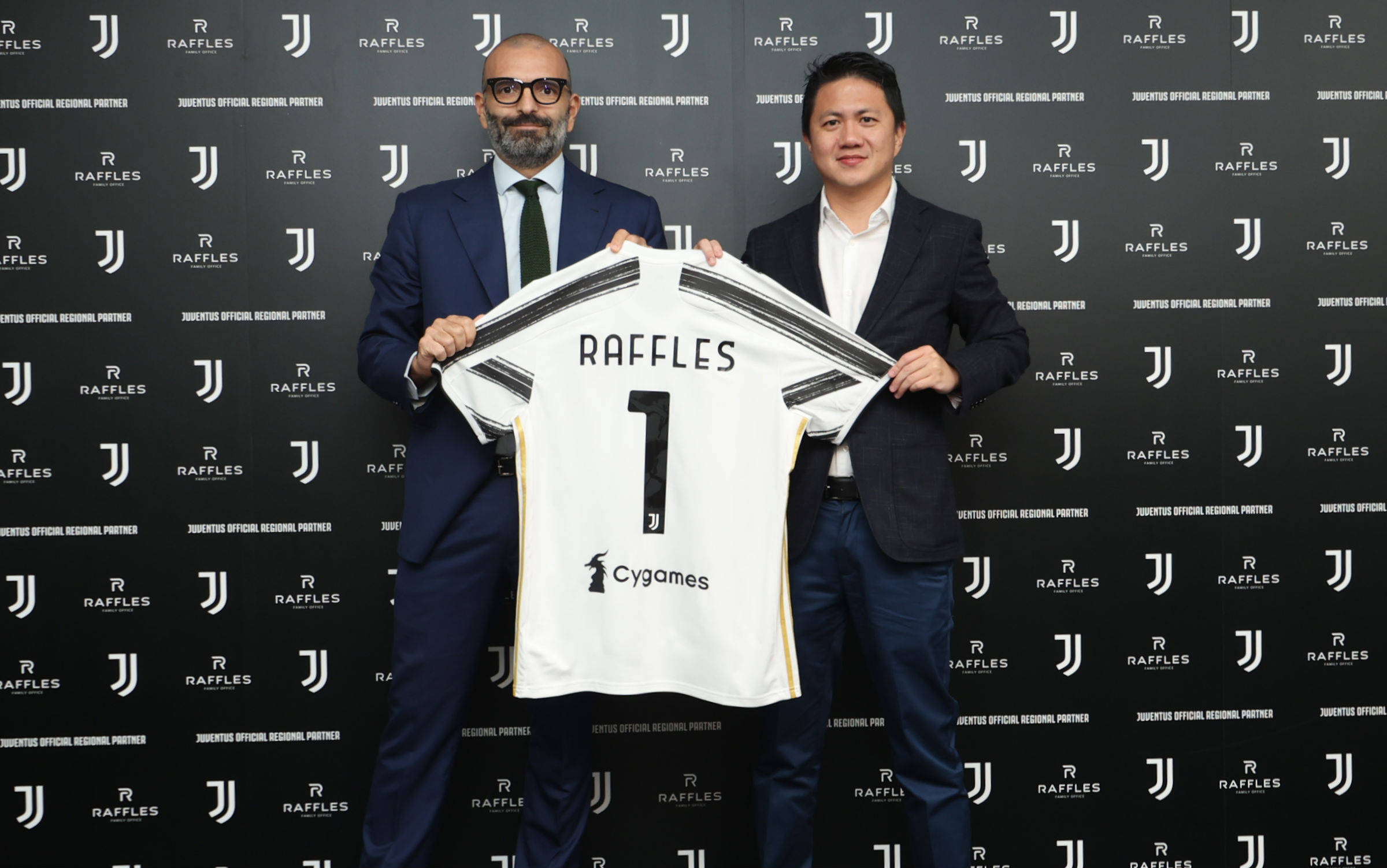 跟队：国米正在关注铃木彩艳、维卡里奥等多位门将（队记：国米考察铃木彩艳、维卡里奥等多名门将）