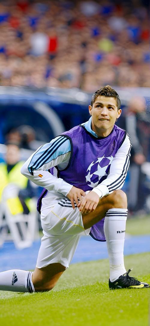 TA：利马传球出色&充满侵略性，他的回归可以丰富曼联打法（TA：出球精准、侵略性十足，利马回归将让曼联打法更立体）